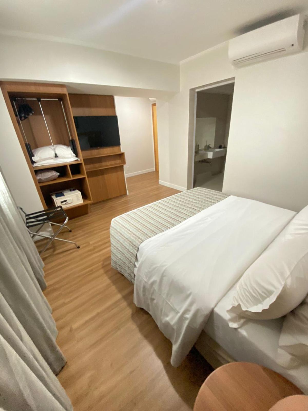 Oitis Hotel Гояния Екстериор снимка