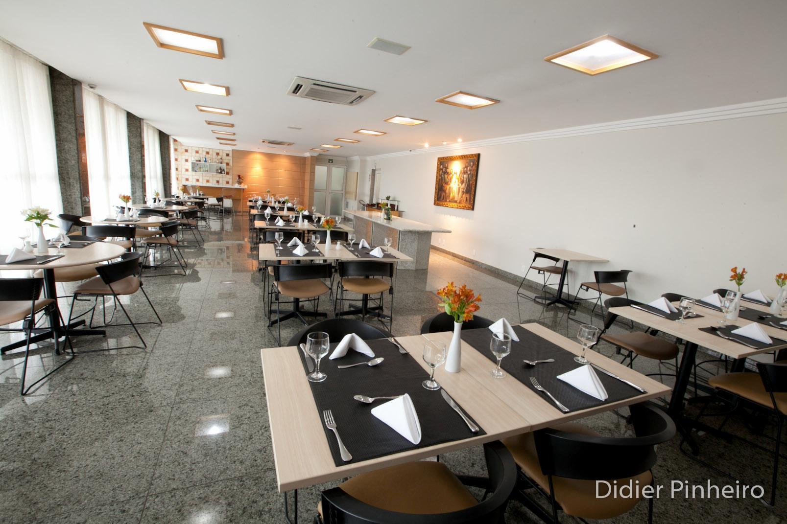 Oitis Hotel Гояния Екстериор снимка