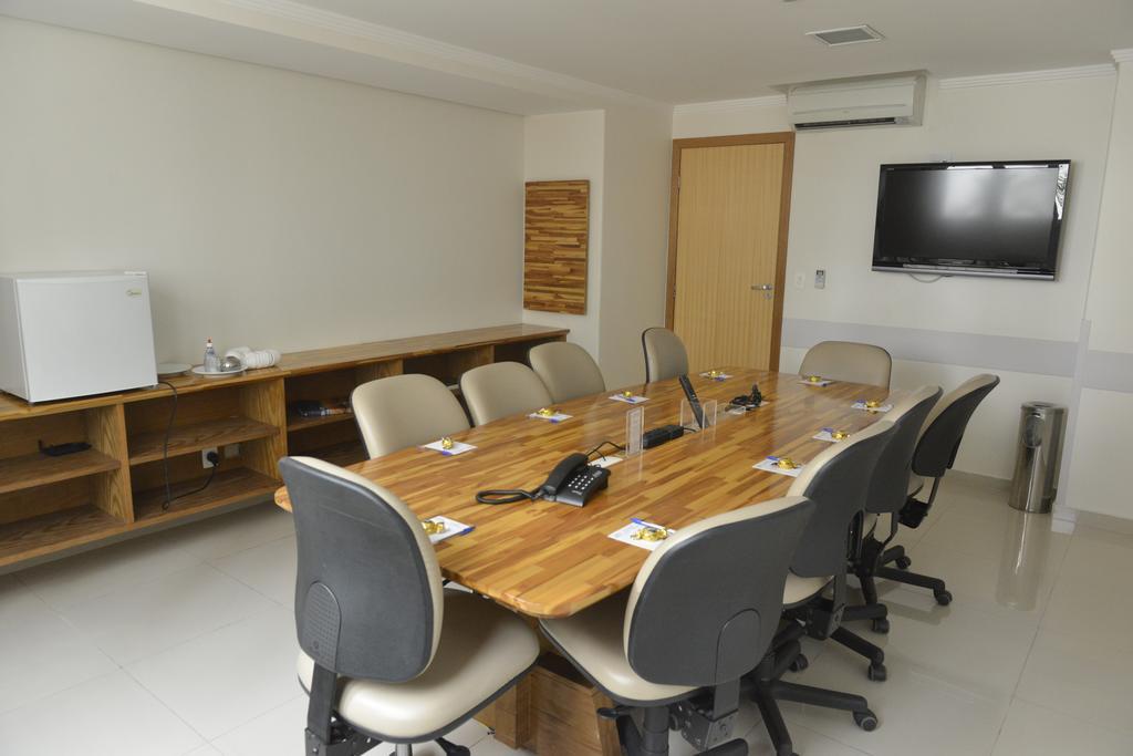 Oitis Hotel Гояния Екстериор снимка